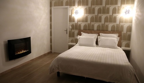 Chambre Double Supérieure, salle de bains attenante (Chambre classique 1)