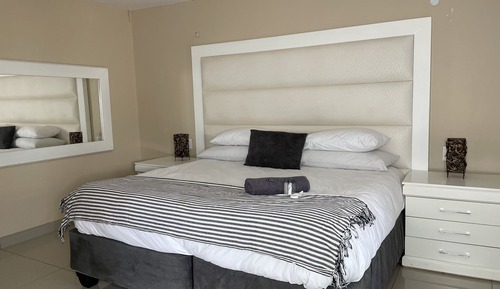 Chambre Double Standard, 1 très grand lit, non-fumeurs, climatisation