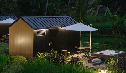 Cabane Deluxe, 1 lit double, bain à remous