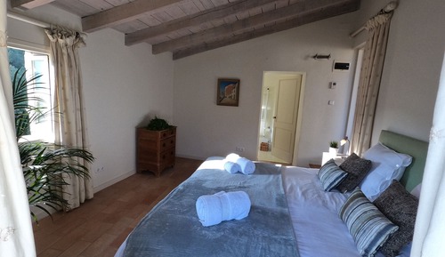 Chambre Double Confort, 1 grand lit, non-fumeurs, vue colline