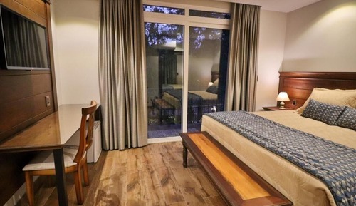 Chambre Deluxe Double ou avec lits jumeaux, vue jardin