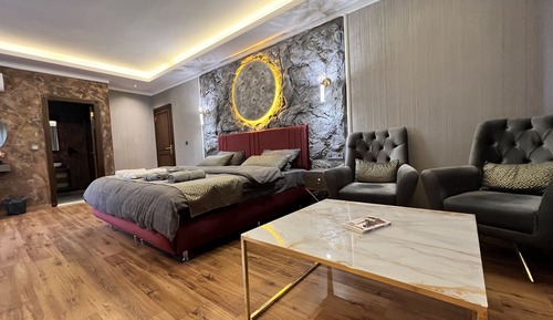 Chambre Luxe, 1 grand lit, non-fumeurs, vue jardin