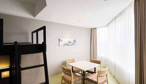 Chambre Quadruple Supérieure, non-fumeurs (Family Room, Japanese-Western-Style)