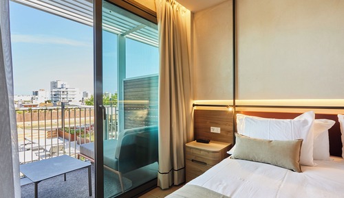 Chambre Double Standard, vue piscine