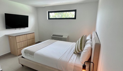 Chambre Double, salle de bains commune