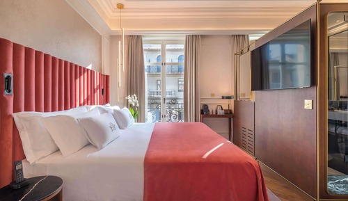Chambre Deluxe, vue ville (1A-1C)