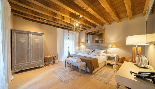 Chambre Deluxe Double ou avec lits jumeaux