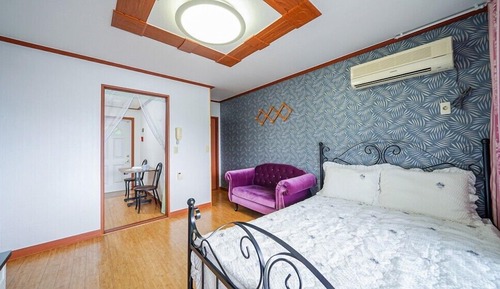 Chambre (202)