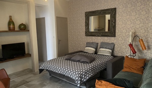 Appartement Confort, 1 grand lit et 1 canapé-lit