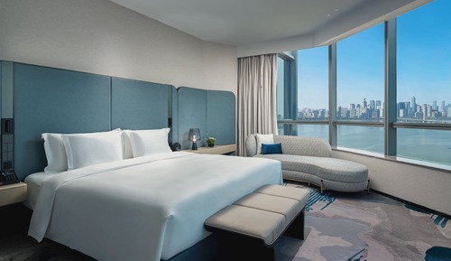 Chambre Premium, 1 très grand lit, vue fleuve
