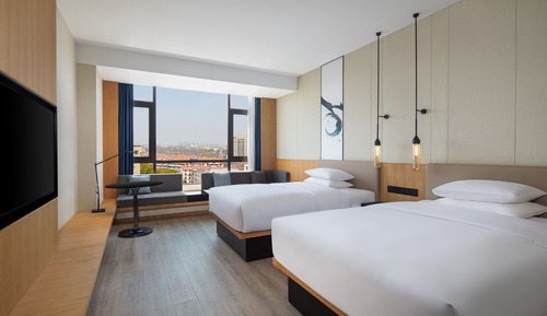 Chambre Standard, 2 lits doubles, vue ville