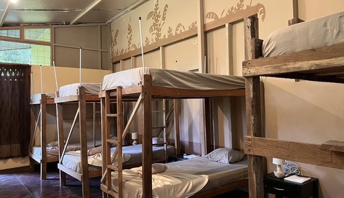 Chambre Familiale, salle de bains attenante