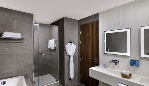 Suite, 1 lit double, vue fleuve