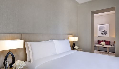 Chambre Deluxe, vue ville (East Towers)