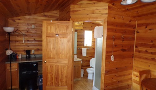 Cabane Standard, plusieurs lits, coin cuisine