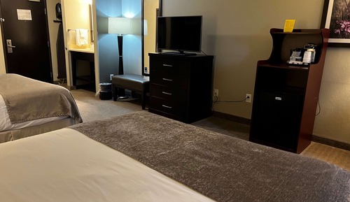 Chambre Affaires, 2 grands lits, non-fumeurs