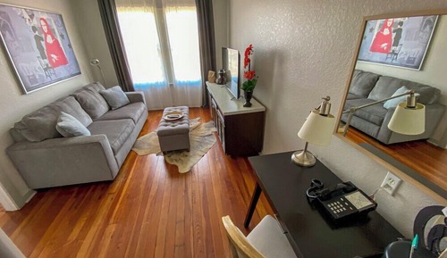 Suite Junior, 1 grand lit et 1 canapé-lit