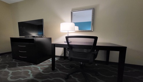 Chambre Standard, 2 grands lits (Communications, Mobility, Access Tub)