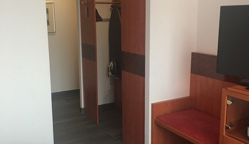 Chambre Double Classique, accessible aux personnes à mobilité réduite