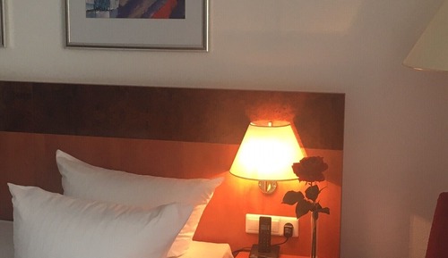 Chambre Double Classique (with connecting door)