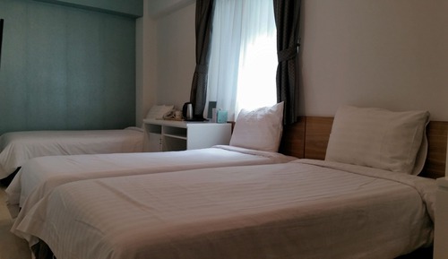 Chambre Triple (Non-Korean Nationals Only)