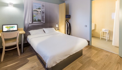 Chambre Double, accessible aux personnes à mobilité réduite, non-fumeurs