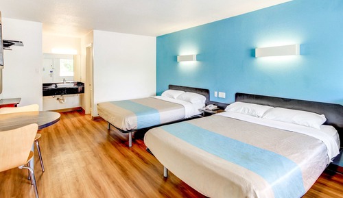 Chambre Standard, 2 grands lits, accessible aux personnes à mobilité réduite, non-fumeurs