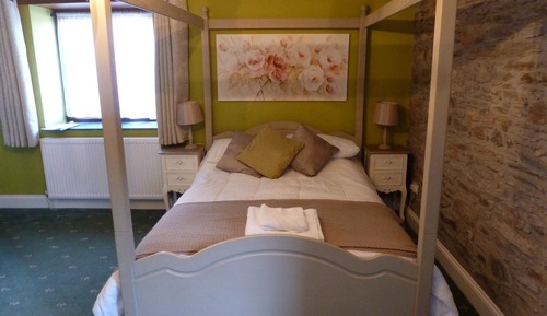 Suite, salle de bains attenante (Room 11 -  Swallow)