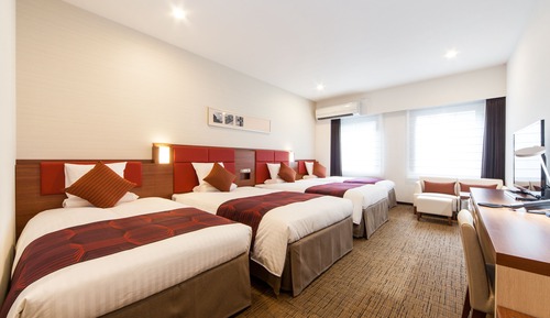 Chambre Quadruple Majestueuse, non-fumeurs (Deluxe)
