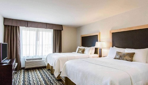 Suite, 2 grands lits, non-fumeurs (Mobility/Hearing, Roll-In Shower)