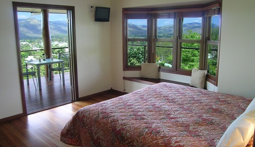 Chambre Quadruple Supérieure, 2 chambres, vue montagne