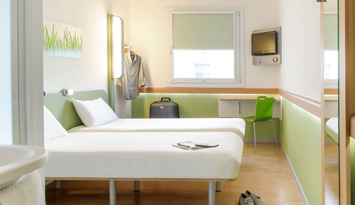 Chambre Standard, 2 lits une place