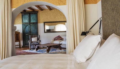 Deluxe Suite, 1 King Bed