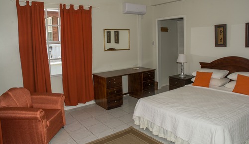 Villa 1 (2 Bedroom Villa with Pool Access)