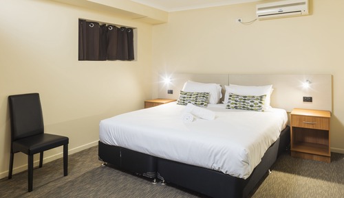 Family Studio 3 Bedroom Apartment