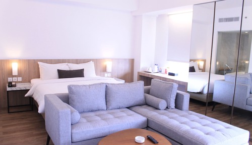Chambre Junior (Suite Balcony)