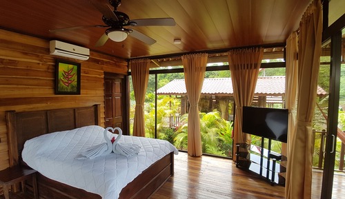 Glass Bungalow