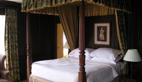 Chambre (Sussex Four Poster)