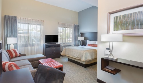 Chambre, 1 grand lit, cuisine (Communications, Mobility, Access Tub)