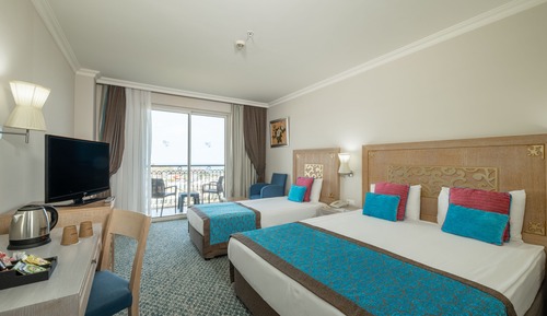 Chambre Standard, vue partielle sur la mer