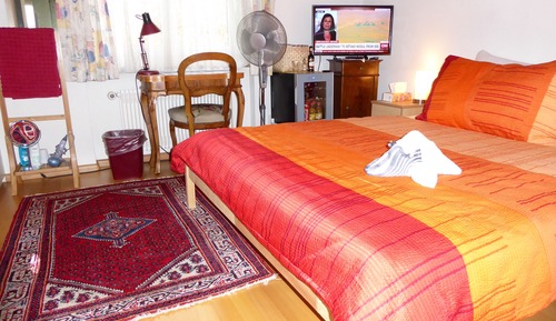 Chambre Simple, salle de bains commune