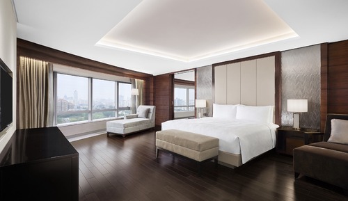 Suite Club, 1 très grand lit, vue ville
