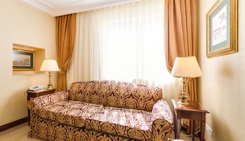 Suite Junior, 1 grand lit, salle de bains privée