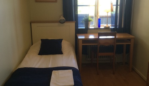Chambre Simple, salle de bains privée
