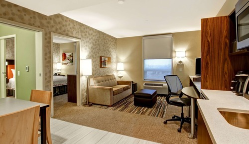 Suite, 1 très grand lit et 1 canapé-lit, non-fumeurs