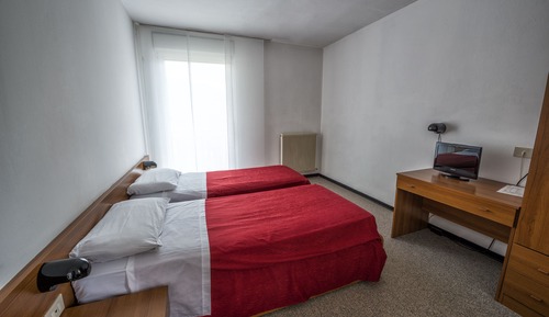 Chambre Double, vue montagne