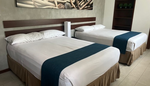 Chambre Supérieure, 2 lits doubles