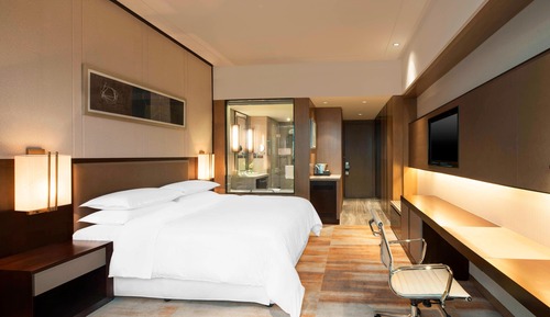 Chambre Exécutive, 1 très grand lit, niveau Exécutif