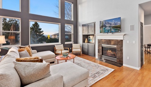 Maison, plusieurs lits, patio, vue jardin (4700 Valley Oak Drive)