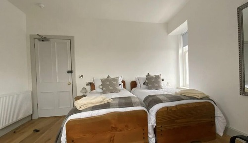 Chambre avec lits jumeaux